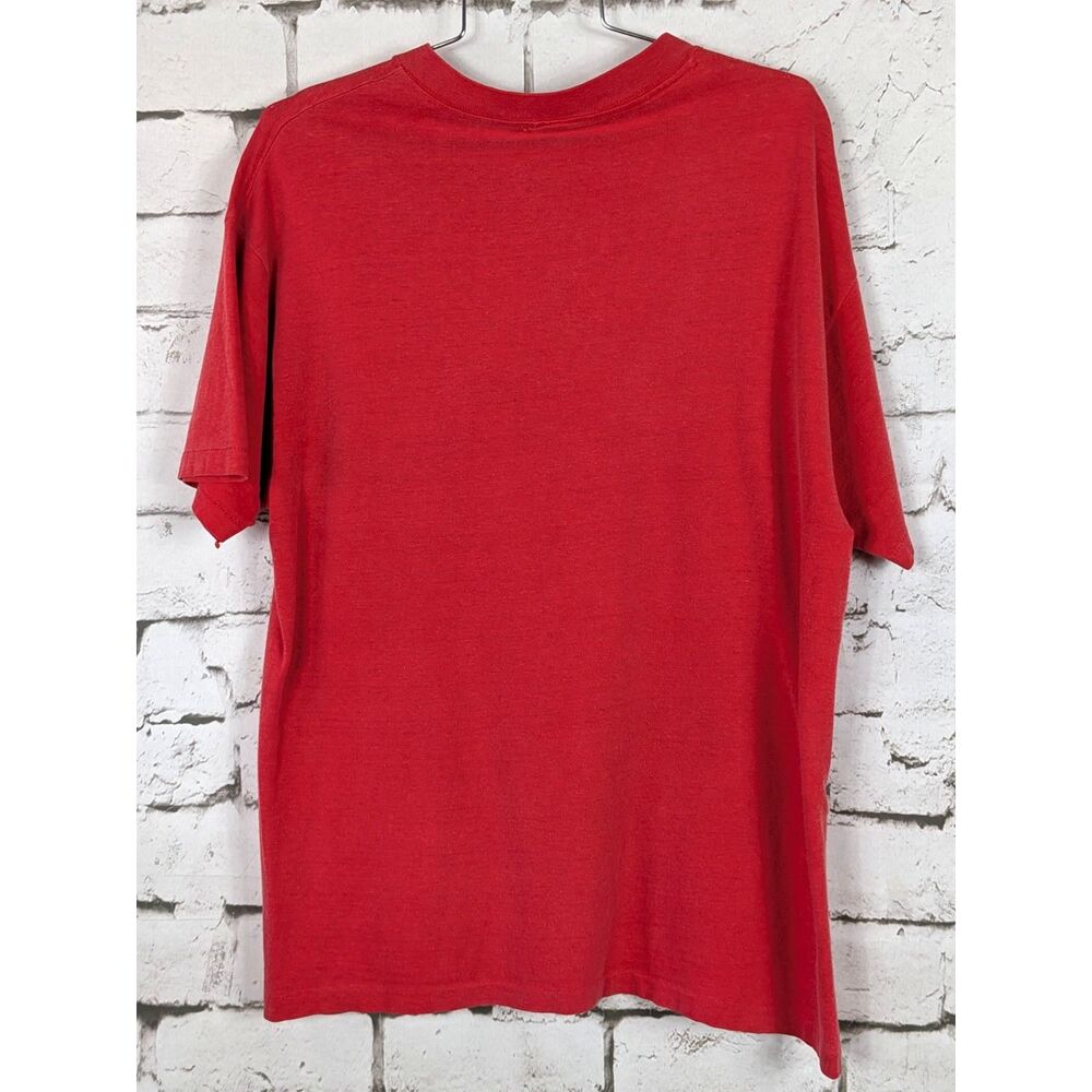 VINTAGE 80s Men's Guess T-Shirt Single Stitch USA Red Cotton Medium - Picture 4 of 8